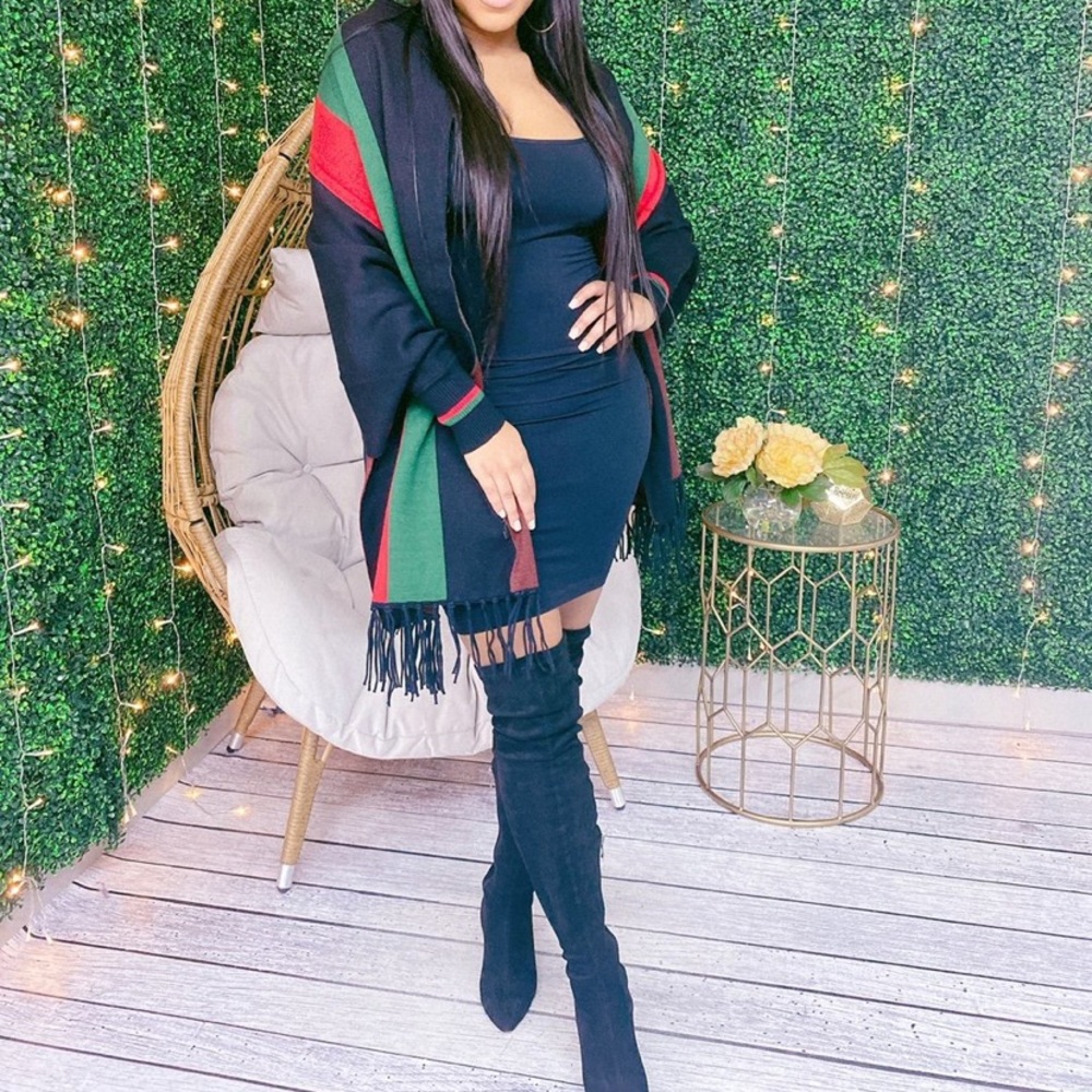 HIGH QUALITY PONCHO .. GREAT MATERIAL VERY STYLISH & TRENDY